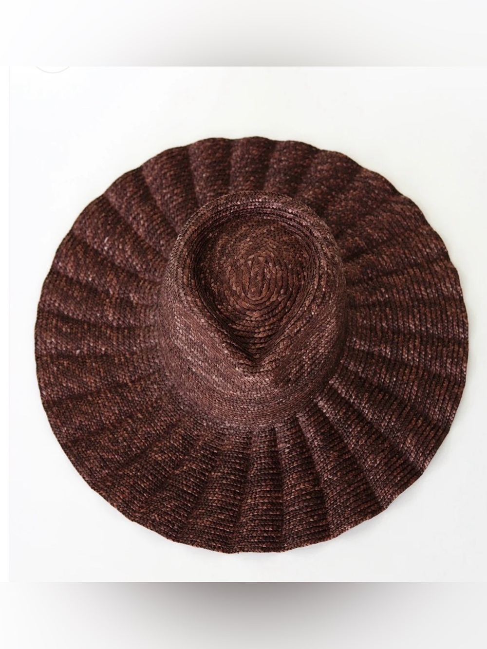 Wide-Brim Sun Hat in Dark Brown